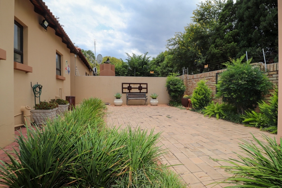 2 Bedroom Property for Sale in Wilkoppies North West